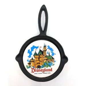 Disneyland 1960's Vintage Souvenir Castle Cast Iron Skillet Ashtray w/Tile Plate